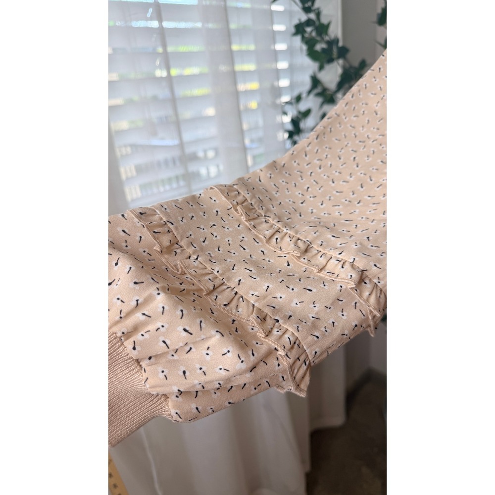 Adrianna Papell Womens Beige Ruffle Sleeve Knit Sweater Top NWT Large - Picture 4 of 9